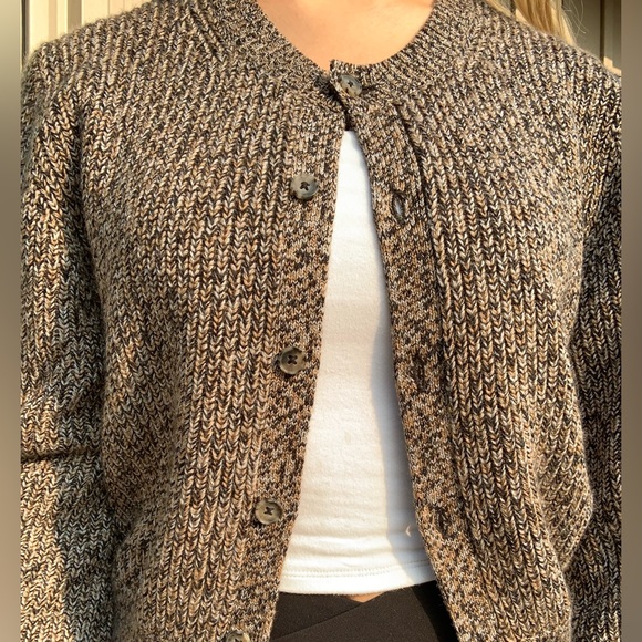 Aritzia Wilfred Cardigan - Picture 3 of 9